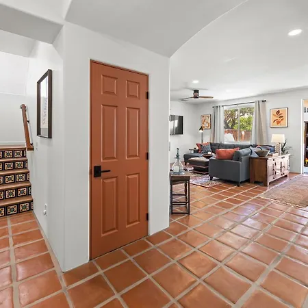 Spacious Private Home With Saltwater Pool & Hot Tub